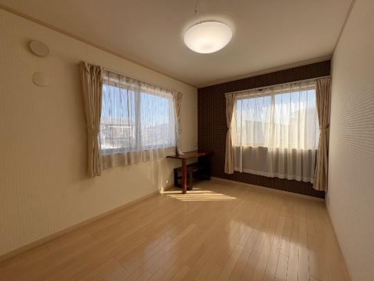 �@���̑������E�X�y�[�X