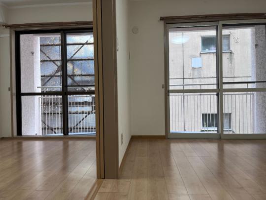 �@���̑������E�X�y�[�X